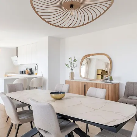 Lovely Flat With Terracce *