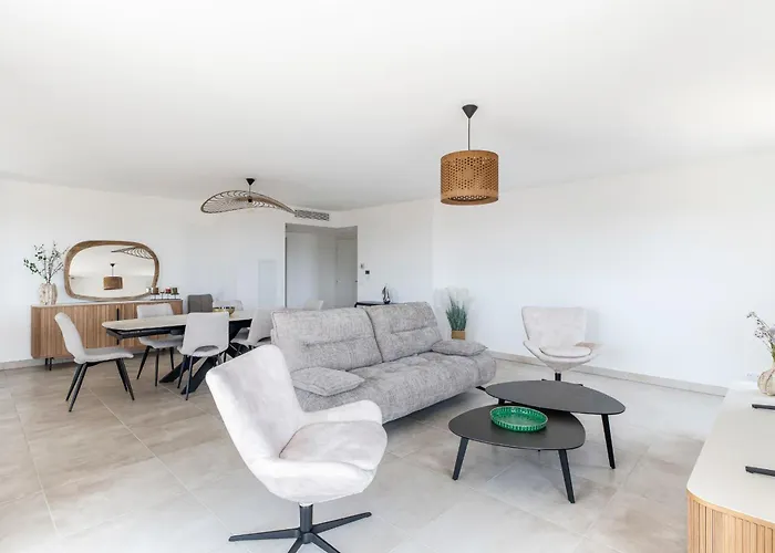 Lovely Flat With Terracce